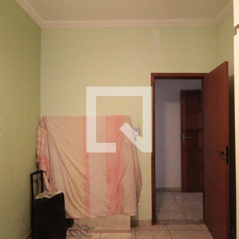 Casa à venda com 200m², 6 quartos e 2 vagasQuarto 2