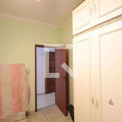 Casa à venda com 200m², 6 quartos e 2 vagasQuarto 2