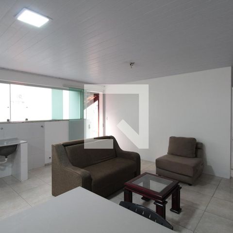Casa à venda com 200m², 6 quartos e 2 vagasCasa 2 | Sala, Copa e Cozinha