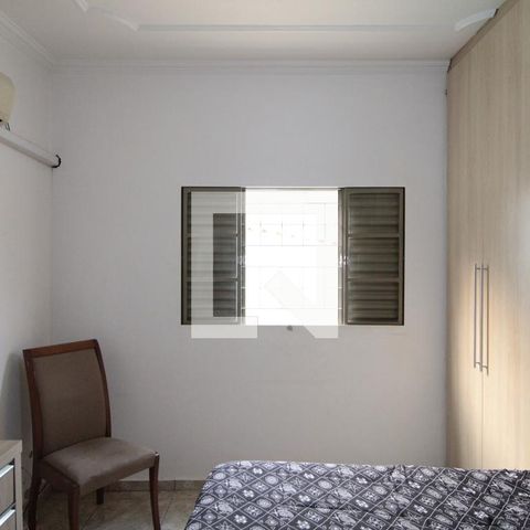 Casa à venda com 200m², 6 quartos e 2 vagasSuite