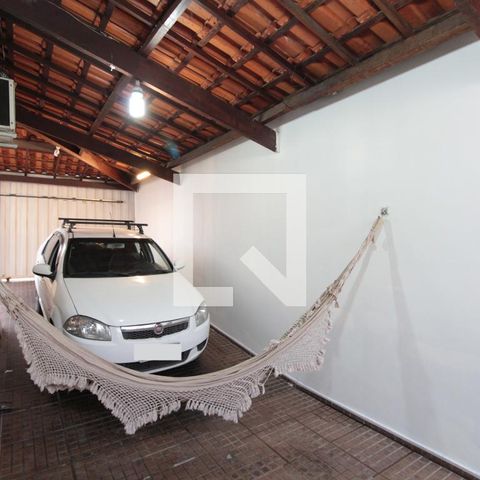 Casa à venda com 200m², 6 quartos e 2 vagasArea de Serviço