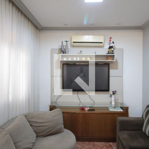Casa à venda com 200m², 6 quartos e 2 vagasSala