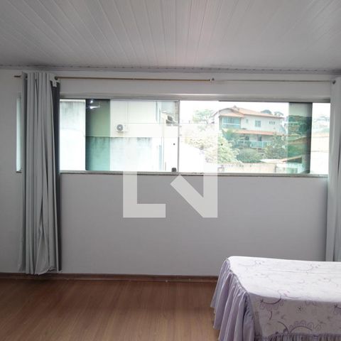 Casa à venda com 200m², 6 quartos e 2 vagasCasa 2 | Quarto 1