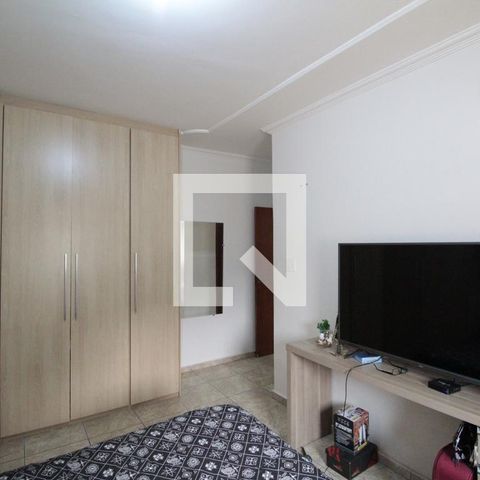 Casa à venda com 200m², 6 quartos e 2 vagasSuite