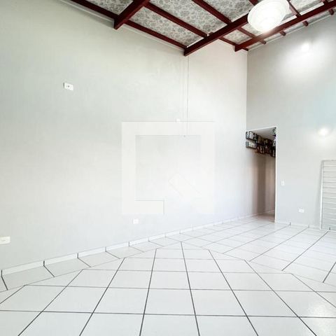 Casa à venda com 312m², 3 quartos e 2 vagas Casa à venda com 312m², 3 quartos e 2 vagasÁrea comum