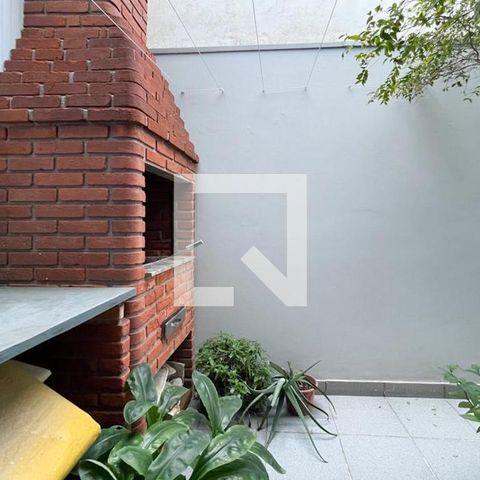 Casa à venda com 312m², 3 quartos e 2 vagas Casa à venda com 312m², 3 quartos e 2 vagasÁrea - Churrasqueira