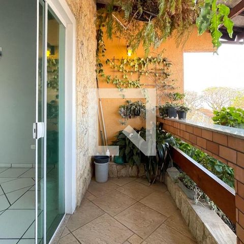 Casa à venda com 312m², 3 quartos e 2 vagas Casa à venda com 312m², 3 quartos e 2 vagasÁrea comum