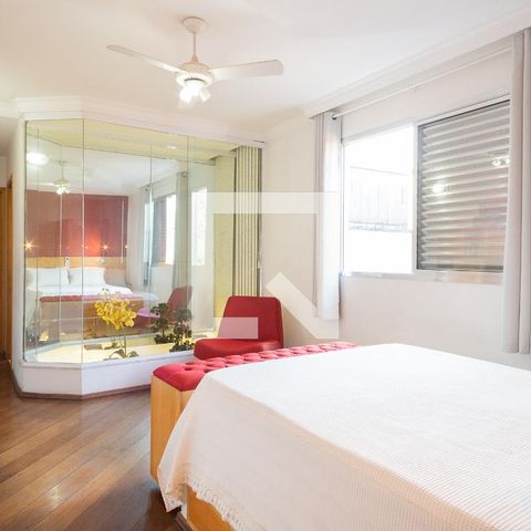 Casa à venda com 312m², 3 quartos e 2 vagas Casa à venda com 312m², 3 quartos e 2 vagasSuíte 2