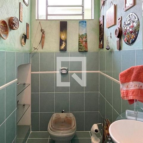 Casa à venda com 312m², 3 quartos e 2 vagas Casa à venda com 312m², 3 quartos e 2 vagasLavabo 1