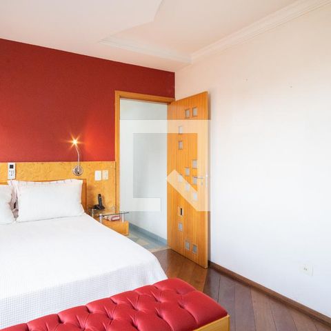 Casa à venda com 312m², 3 quartos e 2 vagas Casa à venda com 312m², 3 quartos e 2 vagasSuíte 2