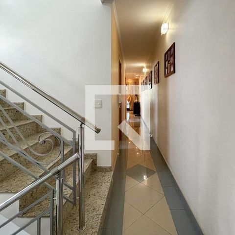 Casa à venda com 312m², 3 quartos e 2 vagas Casa à venda com 312m², 3 quartos e 2 vagasAcesso - Quartos