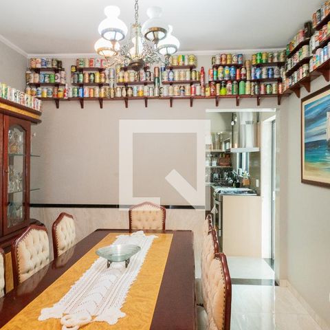 Casa à venda com 312m², 3 quartos e 2 vagas Casa à venda com 312m², 3 quartos e 2 vagasSala de Jantar