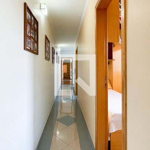 Casa à venda com 312m², 3 quartos e 2 vagas Casa à venda com 312m², 3 quartos e 2 vagasAcesso - Quartos
