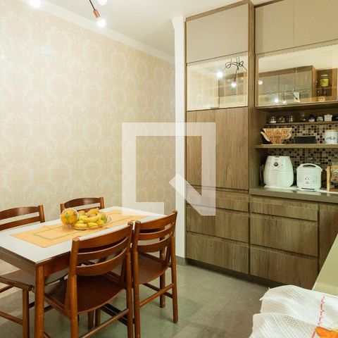 Casa à venda com 312m², 3 quartos e 2 vagas Casa à venda com 312m², 3 quartos e 2 vagasCozinha