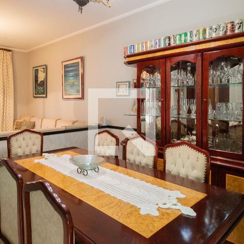 Casa à venda com 312m², 3 quartos e 2 vagas Casa à venda com 312m², 3 quartos e 2 vagasSala de Jantar