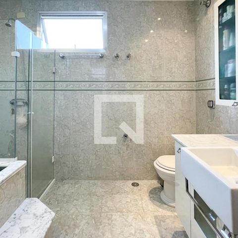 Casa à venda com 312m², 3 quartos e 2 vagas Casa à venda com 312m², 3 quartos e 2 vagasBanheiro - Suíte 2