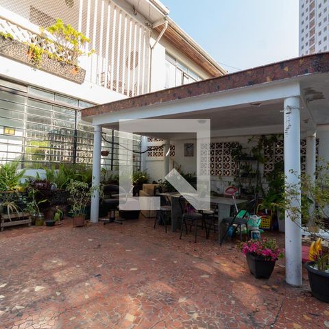 Casa à venda com 180m², 2 quartos e 2 vagas Casa à venda com 180m², 2 quartos e 2 vagasÁrea comum