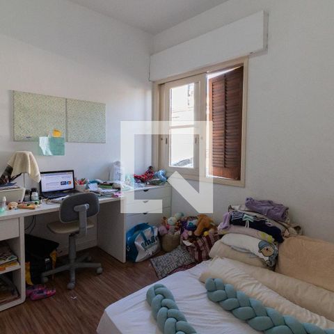 Casa à venda com 180m², 2 quartos e 2 vagas Casa à venda com 180m², 2 quartos e 2 vagasQuarto 2