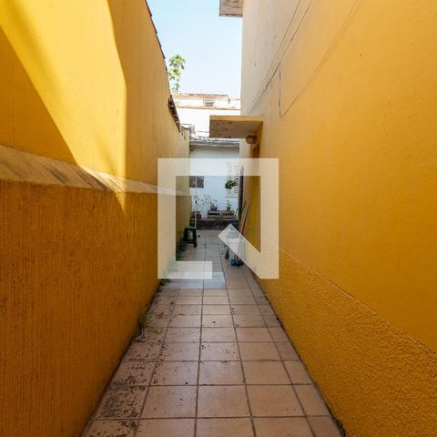 Casa à venda com 180m², 2 quartos e 2 vagas Casa à venda com 180m², 2 quartos e 2 vagasÁrea comum