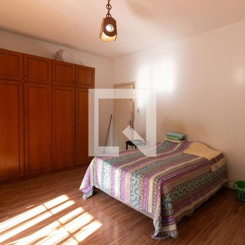 Casa à venda com 180m², 2 quartos e 2 vagas Casa à venda com 180m², 2 quartos e 2 vagasQuarto 1