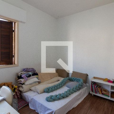 Casa à venda com 180m², 2 quartos e 2 vagas Casa à venda com 180m², 2 quartos e 2 vagasQuarto 2