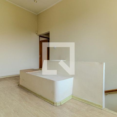 Casa à venda com 210m², 5 quartos e 3 vagasCorredor