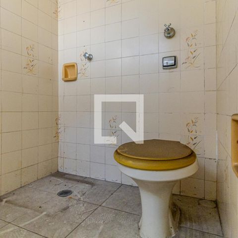 Casa à venda com 210m², 5 quartos e 3 vagasBanheiro