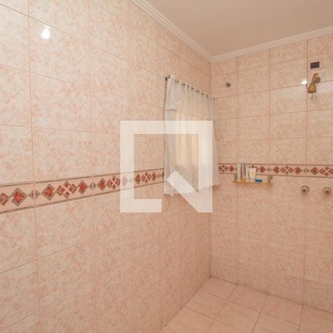 Casa à venda com 434m², 4 quartos e 8 vagas Casa à venda com 434m², 4 quartos e 8 vagasBanheiro