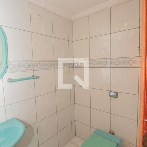 Casa à venda com 434m², 4 quartos e 8 vagas Casa à venda com 434m², 4 quartos e 8 vagasLavabo