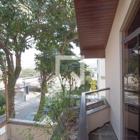 Casa à venda com 434m², 4 quartos e 8 vagas Casa à venda com 434m², 4 quartos e 8 vagasVaranda Quarto 1