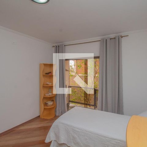Casa à venda com 434m², 4 quartos e 8 vagas Casa à venda com 434m², 4 quartos e 8 vagasQuarto 3