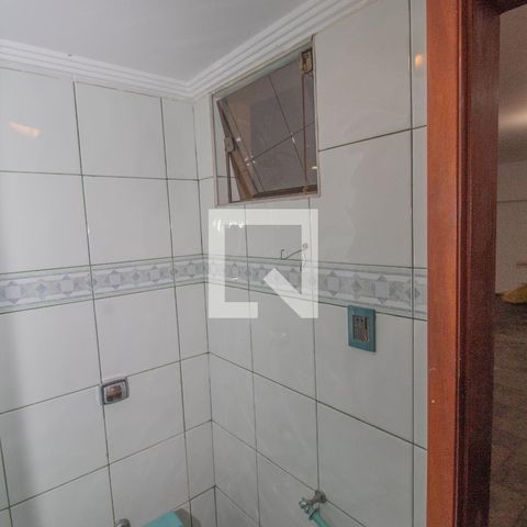 Casa à venda com 434m², 4 quartos e 8 vagas Casa à venda com 434m², 4 quartos e 8 vagasLavabo