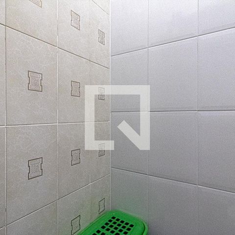 Casa à venda com 169m², 4 quartos e 3 vagas Casa à venda com 169m², 4 quartos e 3 vagasbanheiro social