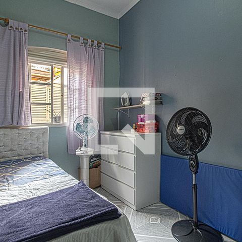 Casa à venda com 169m², 4 quartos e 3 vagas Casa à venda com 169m², 4 quartos e 3 vagasquarto1