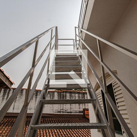 Casa à venda com 169m², 4 quartos e 3 vagas Casa à venda com 169m², 4 quartos e 3 vagasacesso para a caixa dágua