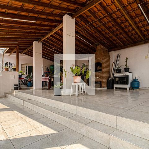 Casa à venda com 169m², 4 quartos e 3 vagas Casa à venda com 169m², 4 quartos e 3 vagasterraço com churrasqueira