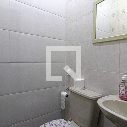 Casa à venda com 169m², 4 quartos e 3 vagas Casa à venda com 169m², 4 quartos e 3 vagasbanheiro social