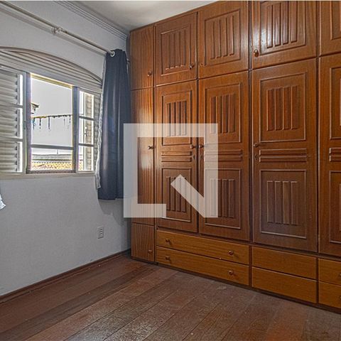 Casa à venda com 169m², 4 quartos e 3 vagas Casa à venda com 169m², 4 quartos e 3 vagassuíte 2