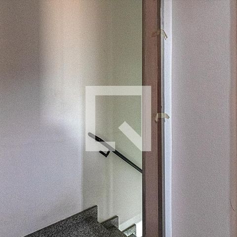 Casa à venda com 169m², 4 quartos e 3 vagas Casa à venda com 169m², 4 quartos e 3 vagasacesso para os pisos