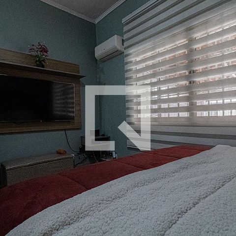 Casa à venda com 169m², 4 quartos e 3 vagas Casa à venda com 169m², 4 quartos e 3 vagassuíte