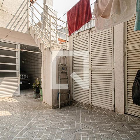 Casa à venda com 169m², 4 quartos e 3 vagas Casa à venda com 169m², 4 quartos e 3 vagasárea de serviço