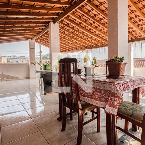 Casa à venda com 169m², 4 quartos e 3 vagas Casa à venda com 169m², 4 quartos e 3 vagasterraço com churrasqueira