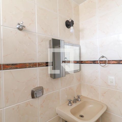 Apartamento à venda com 119m², 3 quartos e 2 vagasBanheiro