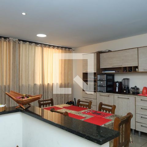 Casa para alugar com 185m², 3 quartos e 2 vagasCozinha
