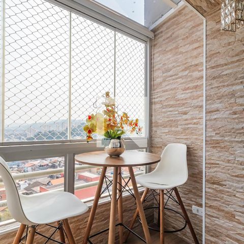 Apartamento à venda com 142m², 2 quartos e 2 vagasVaranda