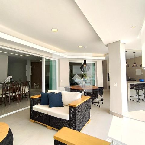 Casa de condomínio à venda com 452m², 3 quartos e 4 vagas Casa de condomínio à venda com 452m², 3 quartos e 4 vagasÁrea comum