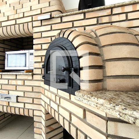 Casa de condomínio à venda com 452m², 3 quartos e 4 vagas Casa de condomínio à venda com 452m², 3 quartos e 4 vagasÁrea comum