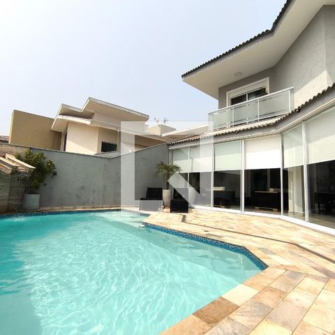 Casa de condomínio à venda com 452m², 3 quartos e 4 vagas Casa de condomínio à venda com 452m², 3 quartos e 4 vagasÁrea comum
