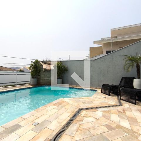 Casa de condomínio à venda com 452m², 3 quartos e 4 vagas Casa de condomínio à venda com 452m², 3 quartos e 4 vagasÁrea comum
