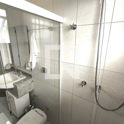 Casa de condomínio à venda com 452m², 3 quartos e 4 vagas Casa de condomínio à venda com 452m², 3 quartos e 4 vagasSuíte 2